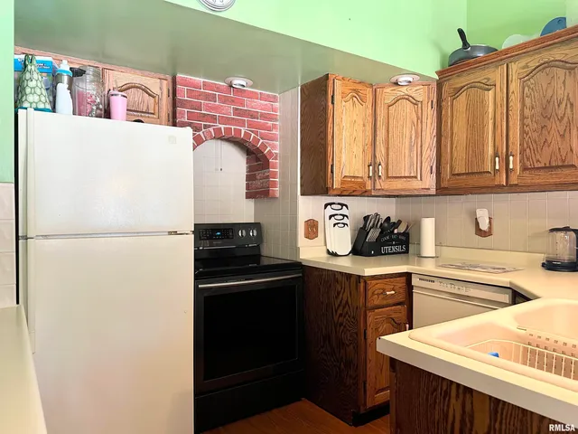 $139,900 | 404 East 5th Street, Johnston City, IL 62951