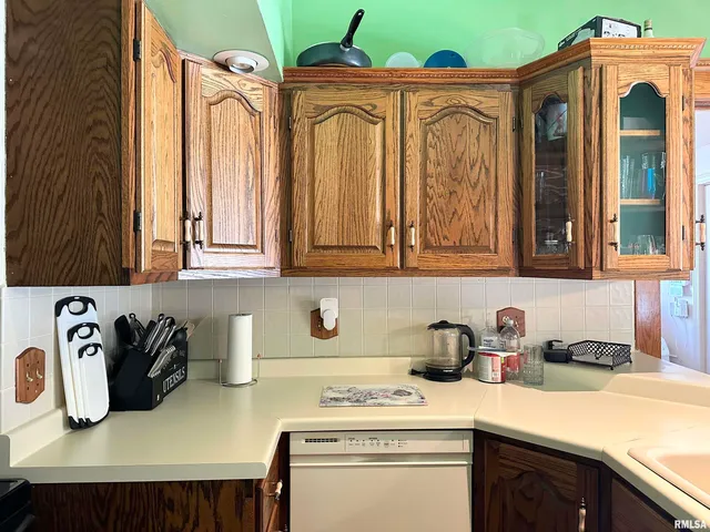 $139,900 | 404 East 5th Street, Johnston City, IL 62951