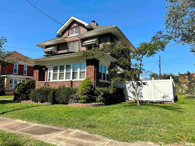 $139,900 | 404 East 5th Street, Johnston City, IL 62951