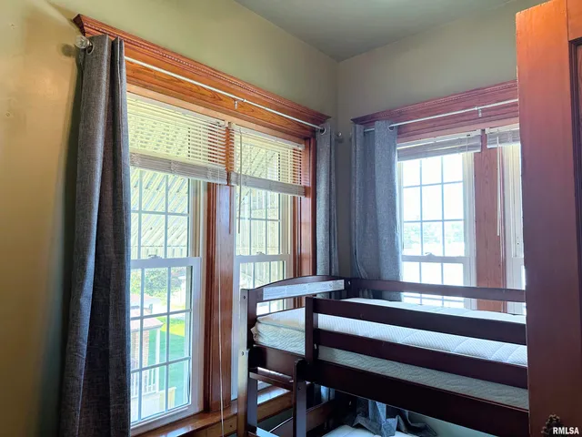 $139,900 | 404 East 5th Street, Johnston City, IL 62951