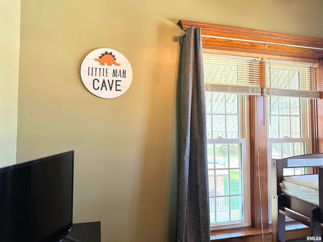 $139,900 | 404 East 5th Street, Johnston City, IL 62951