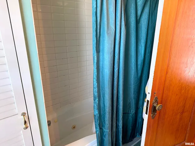 $139,900 | 404 East 5th Street, Johnston City, IL 62951