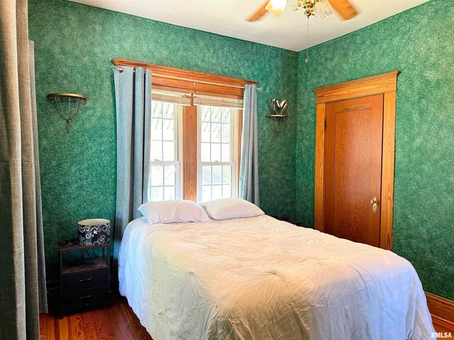 $139,900 | 404 East 5th Street, Johnston City, IL 62951