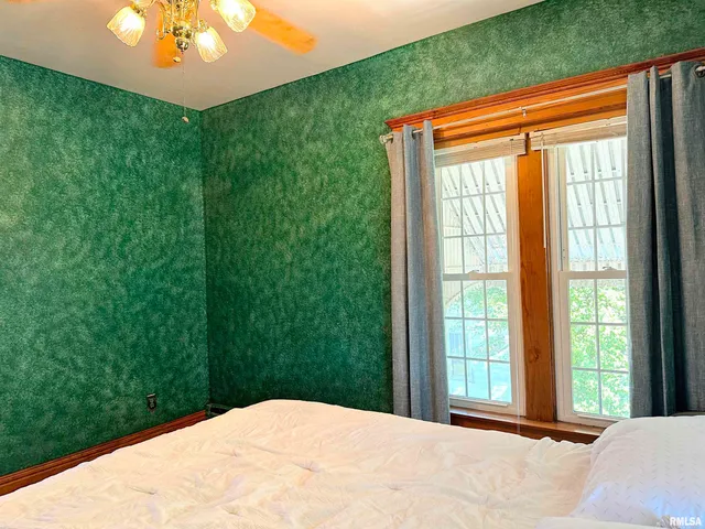 $139,900 | 404 East 5th Street, Johnston City, IL 62951