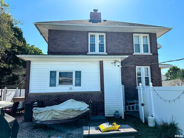 $139,900 | 404 East 5th Street, Johnston City, IL 62951