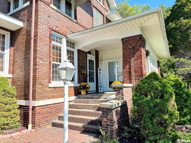 $139,900 | 404 East 5th Street, Johnston City, IL 62951