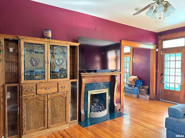 $139,900 | 404 East 5th Street, Johnston City, IL 62951