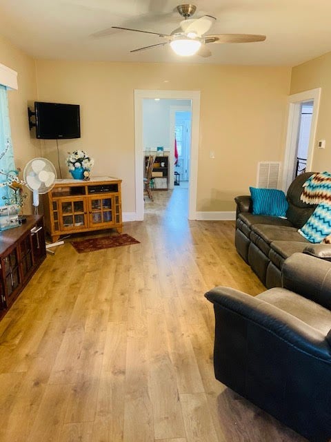 27435 Seaside Road Cape Charles, VA 23310 - Photo 11 of 46 Gallery Image 11