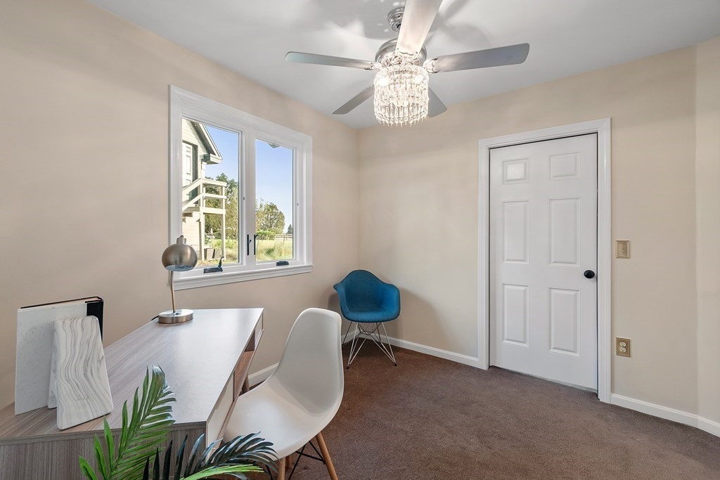 36 Osgood Road Sterling, MA 01564 - Photo 8 of 40 a dining room with furniture and window