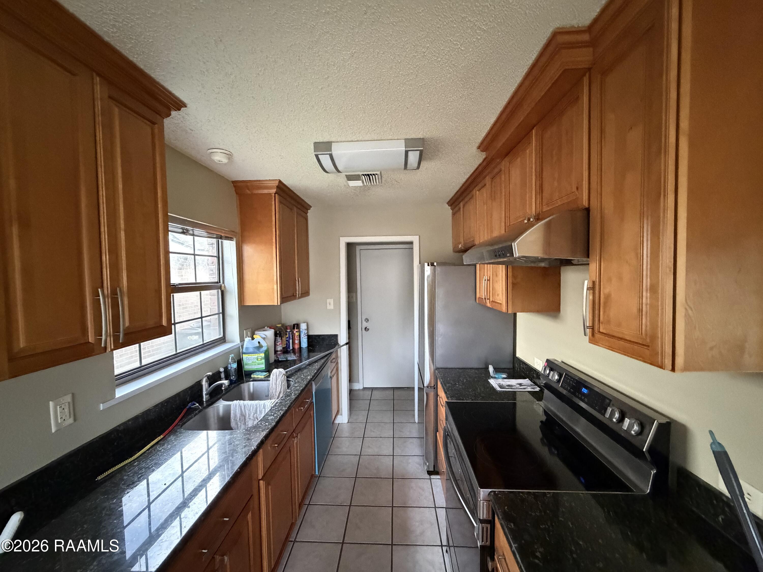 105 Case Lane Lafayette, LA 70506 - Photo 3 of 12