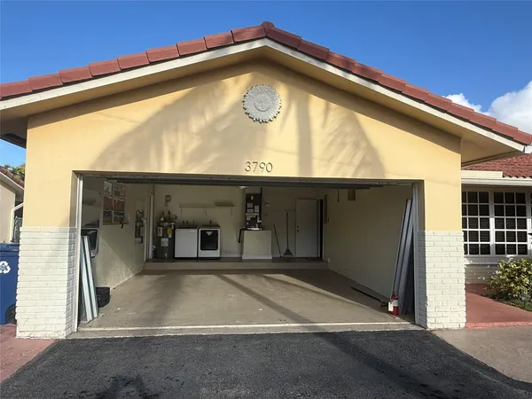 $3,800 | 3790 Northwest 78th Terrace, Coral Springs, FL 33065