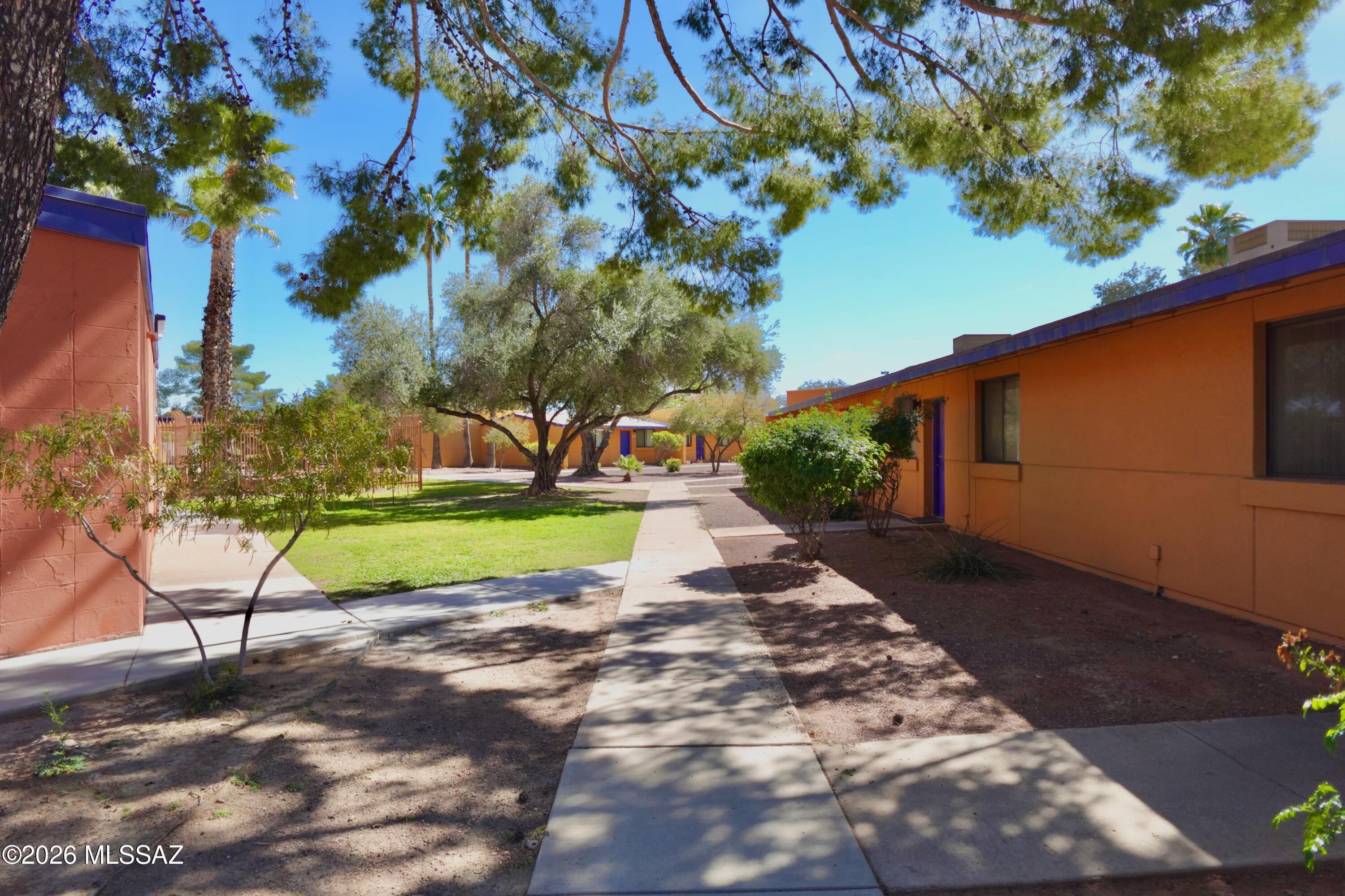 350 North Silverbell Road, Unit 116 Tucson, AZ 85745 - Photo 2 of 29