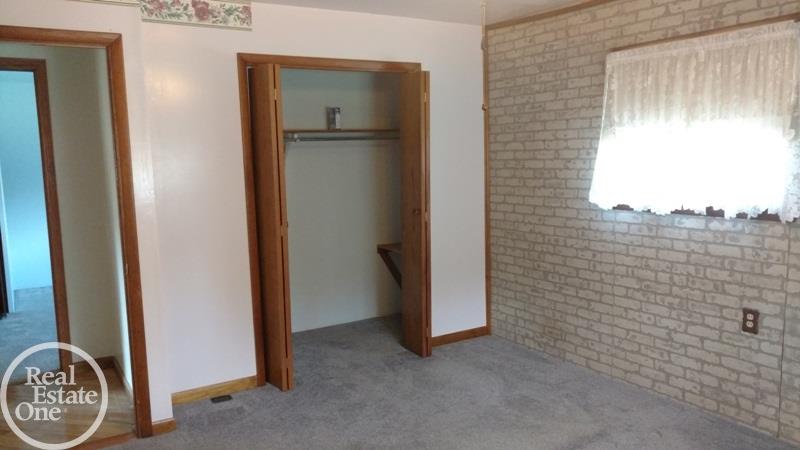 8621 Wildcat Road Jeddo, MI 48032 - Photo 18 of 29