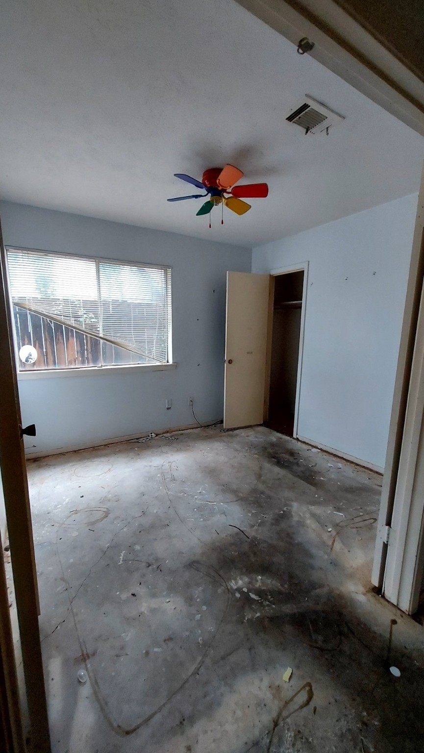 4411 Monteith Drive Spring, TX 77373 - Photo 12 of 15 an empty room with windows