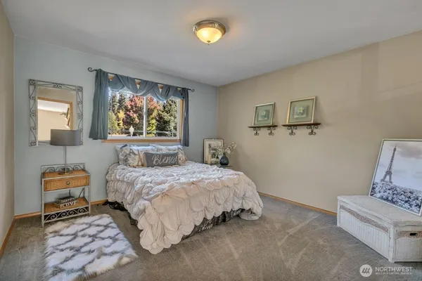 $924,990 | 2517 173rd Ave Court East, Lake Tapps, WA 98391