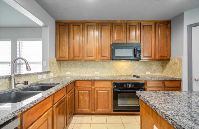 $299,900 | 1805 Foxglove Drive, La Porte, TX 77571