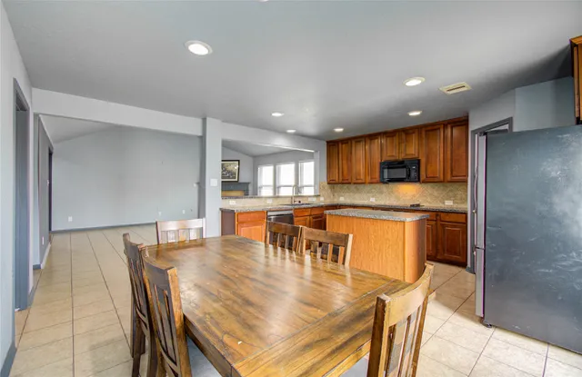 $299,900 | 1805 Foxglove Drive, La Porte, TX 77571