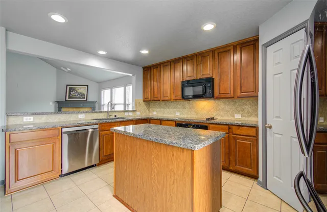 $299,900 | 1805 Foxglove Drive, La Porte, TX 77571