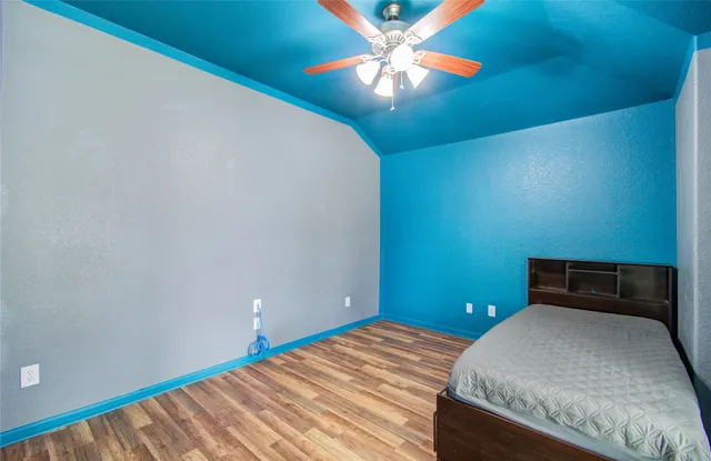 $299,900 | 1805 Foxglove Drive, La Porte, TX 77571