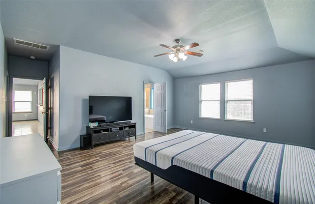 $299,900 | 1805 Foxglove Drive, La Porte, TX 77571