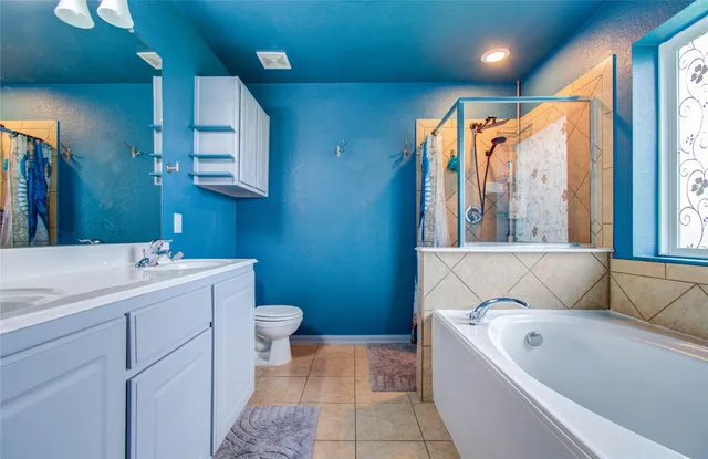 $299,900 | 1805 Foxglove Drive, La Porte, TX 77571