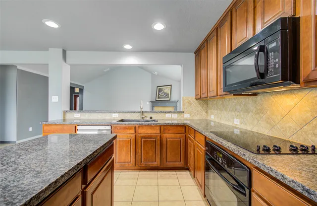 $299,900 | 1805 Foxglove Drive, La Porte, TX 77571