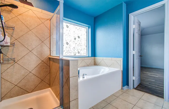 $299,900 | 1805 Foxglove Drive, La Porte, TX 77571