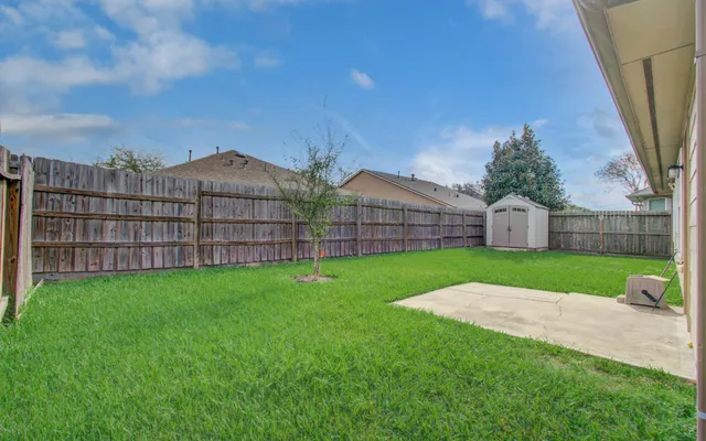 $299,900 | 1805 Foxglove Drive, La Porte, TX 77571