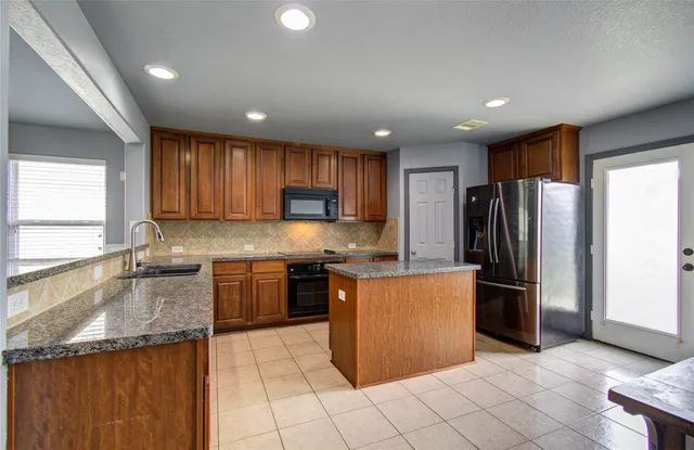 $299,900 | 1805 Foxglove Drive, La Porte, TX 77571