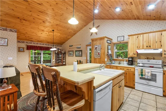 $549,000 | 331 Pardee Road, Russia, NY 13438