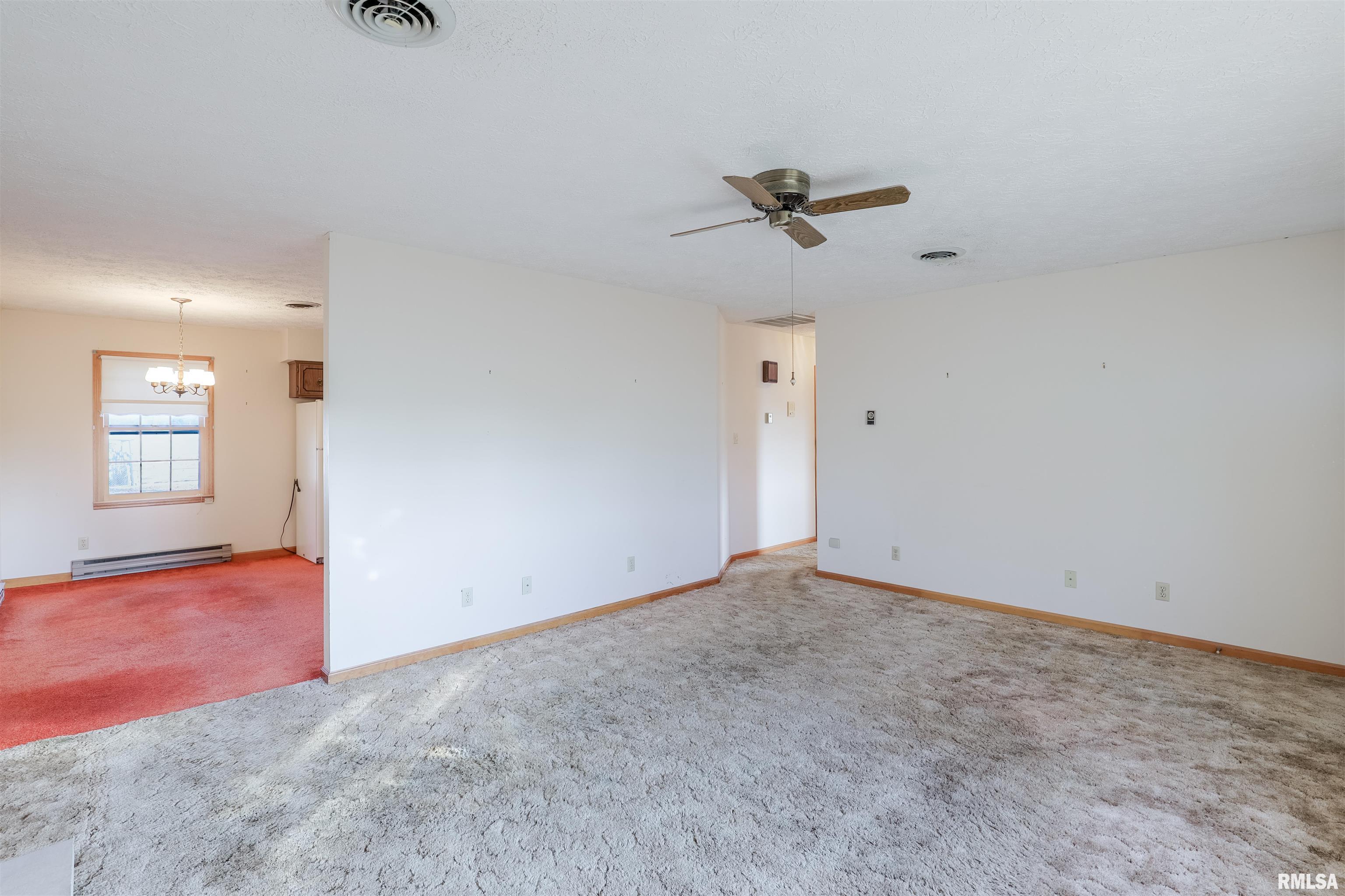 15546 Pittsburg Road Pittsburg, IL 62974 - Photo 11 of 48