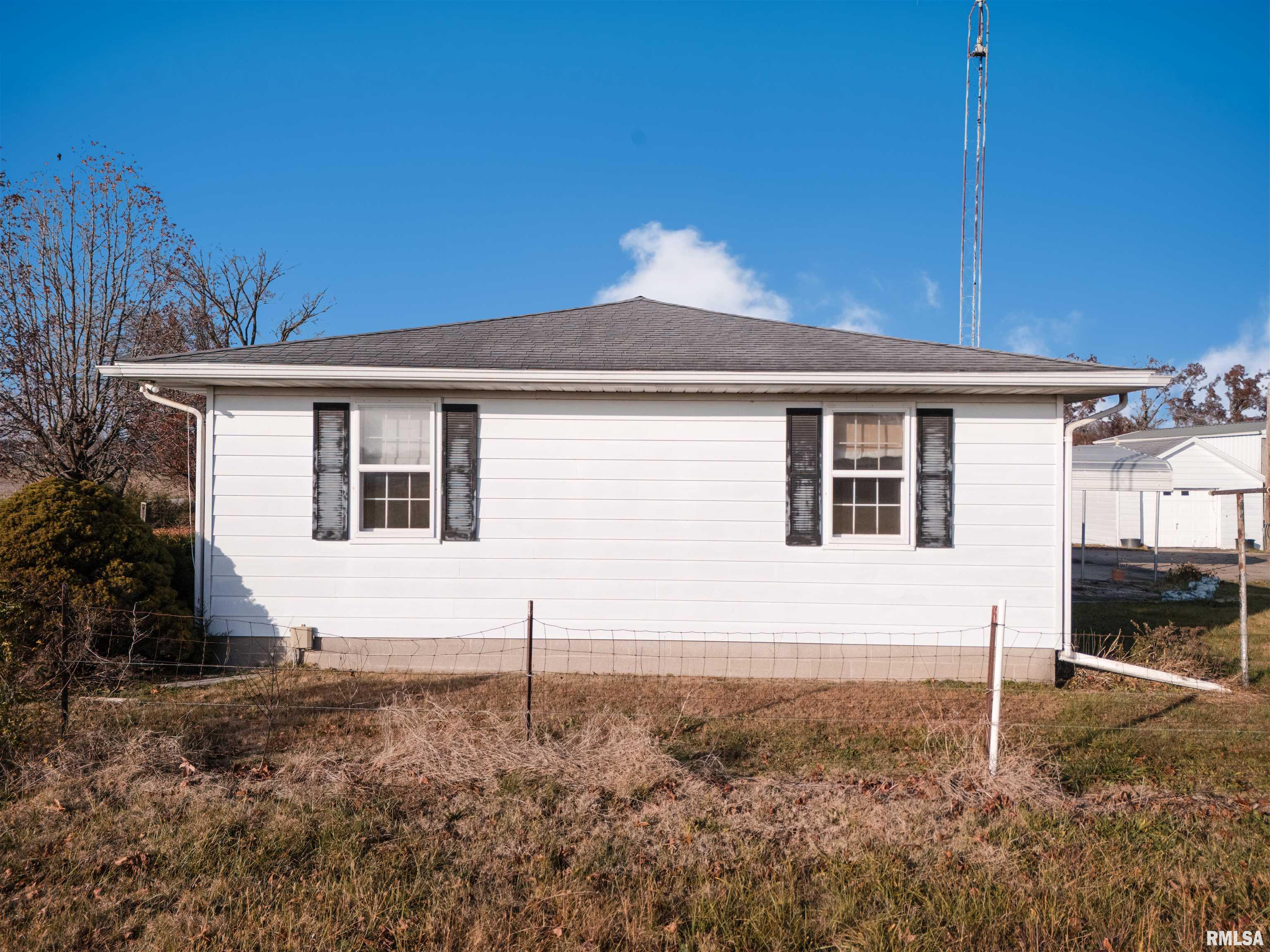 15546 Pittsburg Road Pittsburg, IL 62974 - Photo 37 of 48