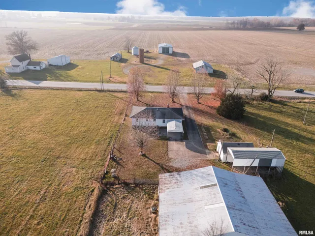$139,900 | 15546 Pittsburg Road, Pittsburg, IL 62974