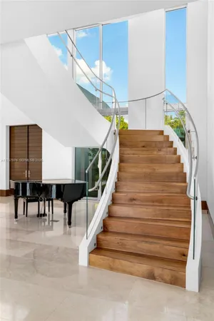 a view of entryway