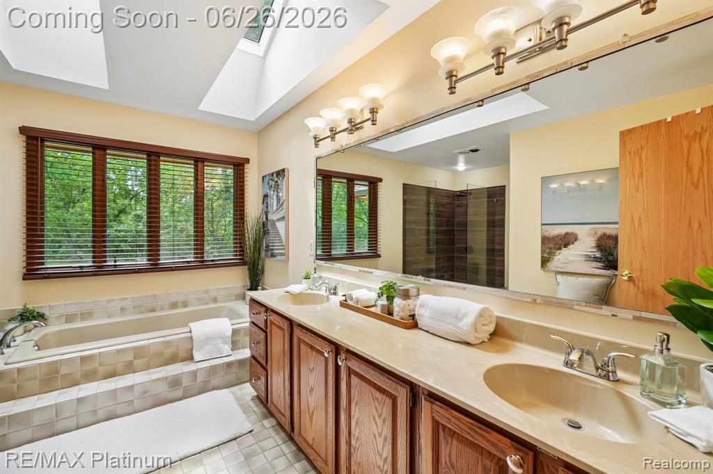 6100 Oak Valley Road Brighton, MI 48116 - Photo 19 of 47