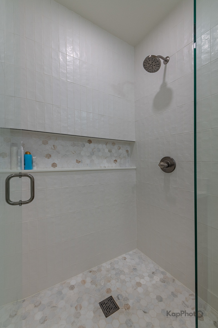 1117 West Monroe Street, Unit 8 Chicago, IL 60607 - Photo 4 of 35