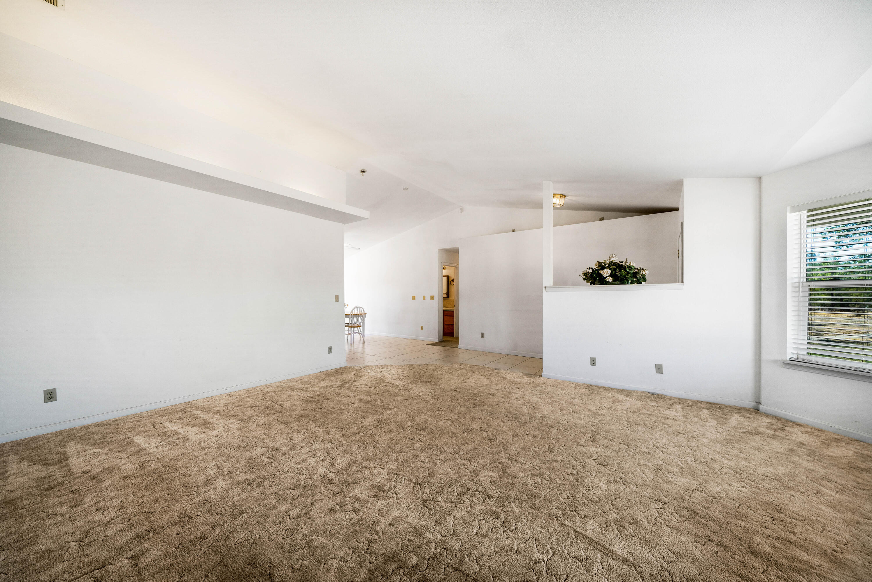 9449 Stillwater Road Redding, CA 96003 - Photo 8 of 34 HARRISONM-07