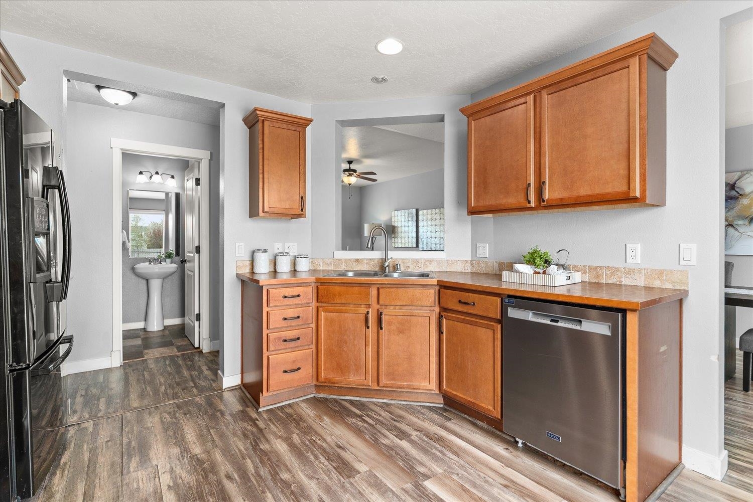 9726 West January Drive Cheney, WA 99004 - Photo 16 of 38