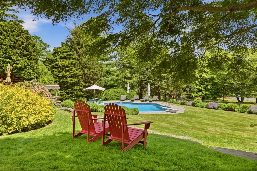 148 Nanaquaket Road Tiverton, RI 02878 - Photo 45 of 47