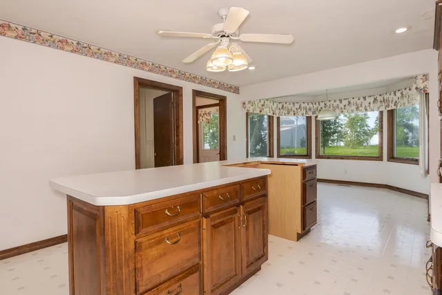 $170,000 | 13163 North 2760 East Road, Forrest, IL 61741