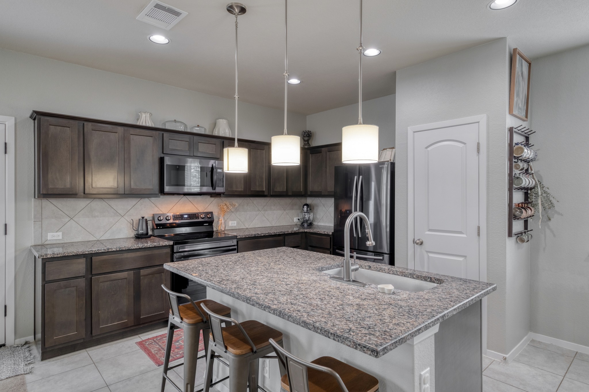 109 Saranac Drive Elgin, TX 78621 - Photo 9 of 24