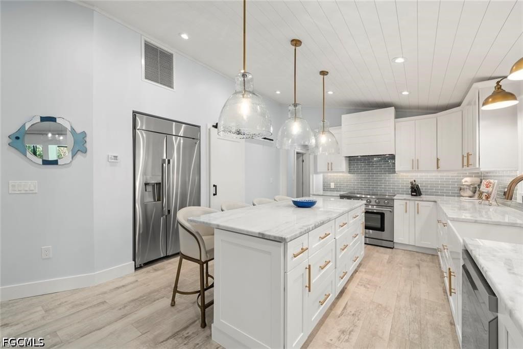 4775 Rue Helene Sanibel, FL 33957 - Photo 14 of 50