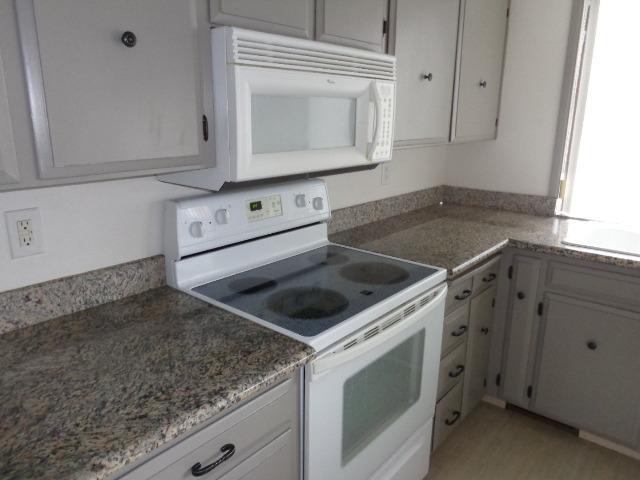 1184 Morrow Road, Unit B Medford, OR 97504 - Photo 5 of 13 Additional Photo