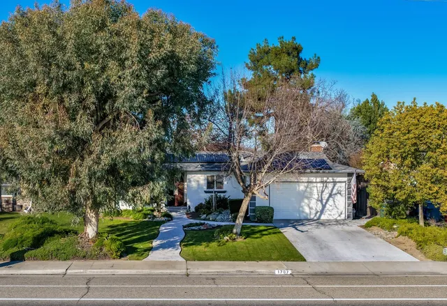 $437,500 | 1707 Gettysburg Avenue, Clovis, CA 93611