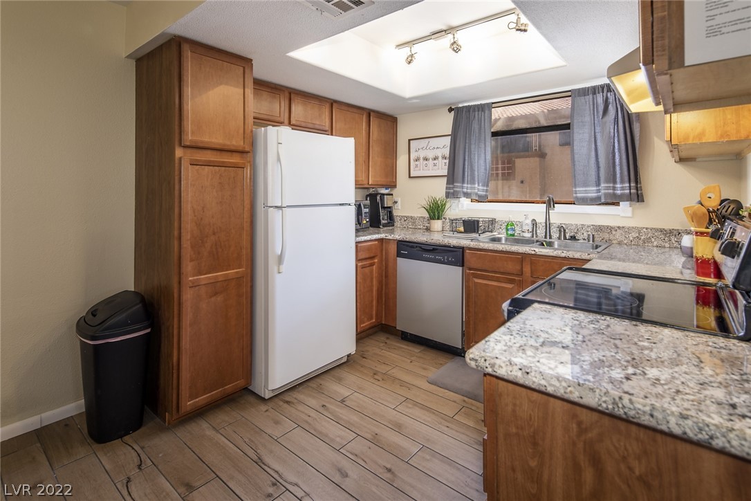 7300 West Pirates Cove Road, Unit 1038 Las Vegas, NV 89145 - Photo 10 of 27