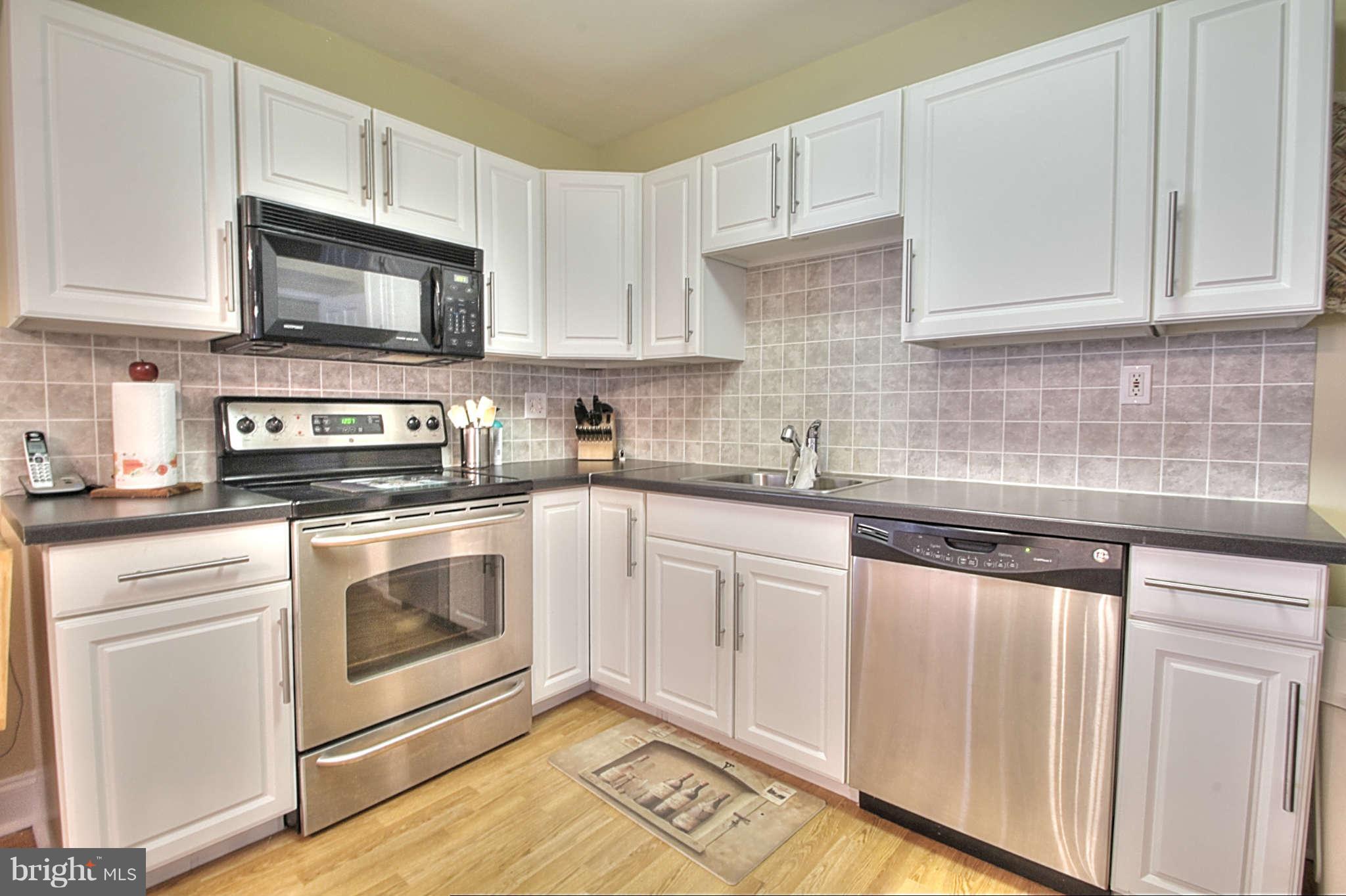 7833 Charlesmont Road Baltimore, MD 21222 - Photo 7 of 26 Kitchen