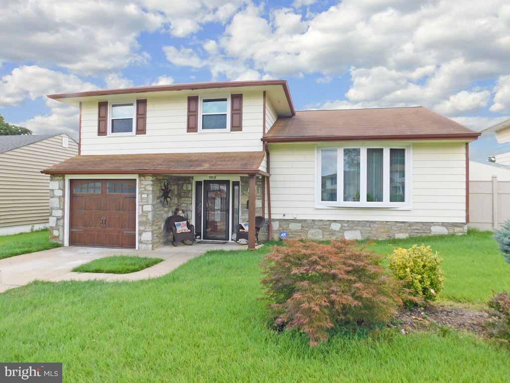 9727 Portis Road Philadelphia, PA 19115 - Photo 1 of 37