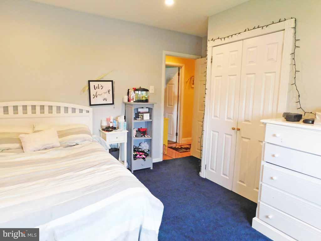 9727 Portis Road Philadelphia, PA 19115 - Photo 24 of 37