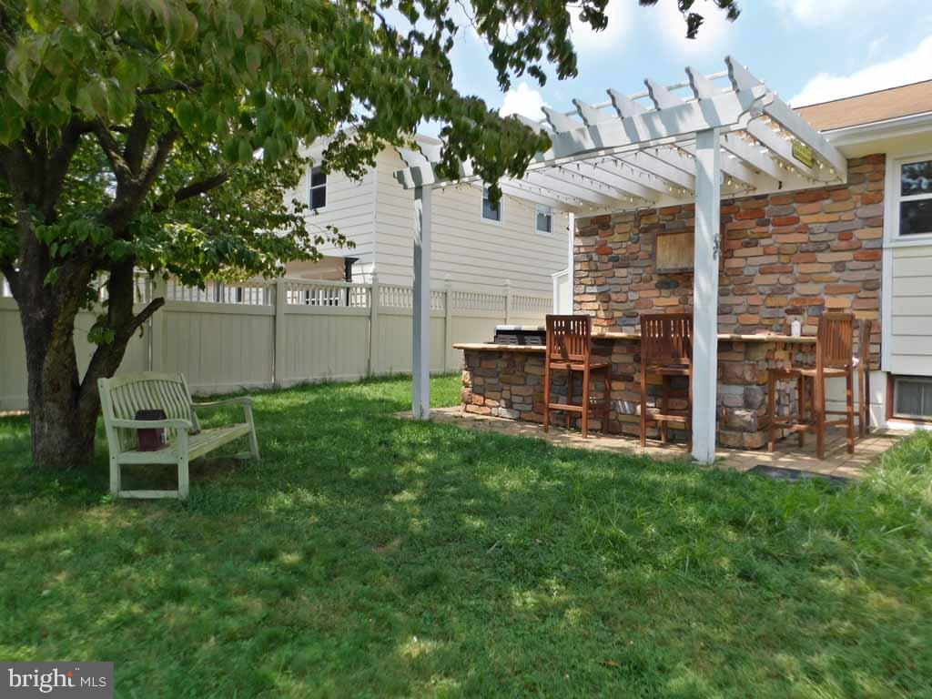 9727 Portis Road Philadelphia, PA 19115 - Photo 34 of 37
