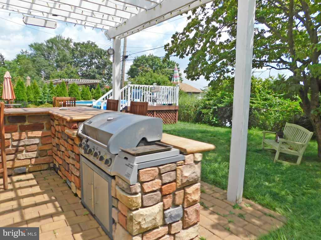 9727 Portis Road Philadelphia, PA 19115 - Photo 37 of 37